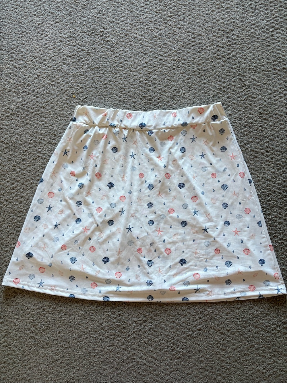 LIKE NEW seashell skort